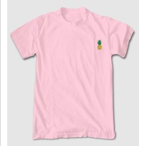 Pink men’s pineapple shirt